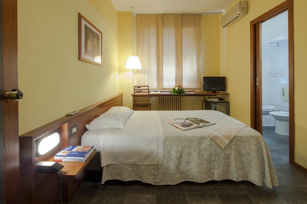 Hotel Mariani Iesi Exterior foto