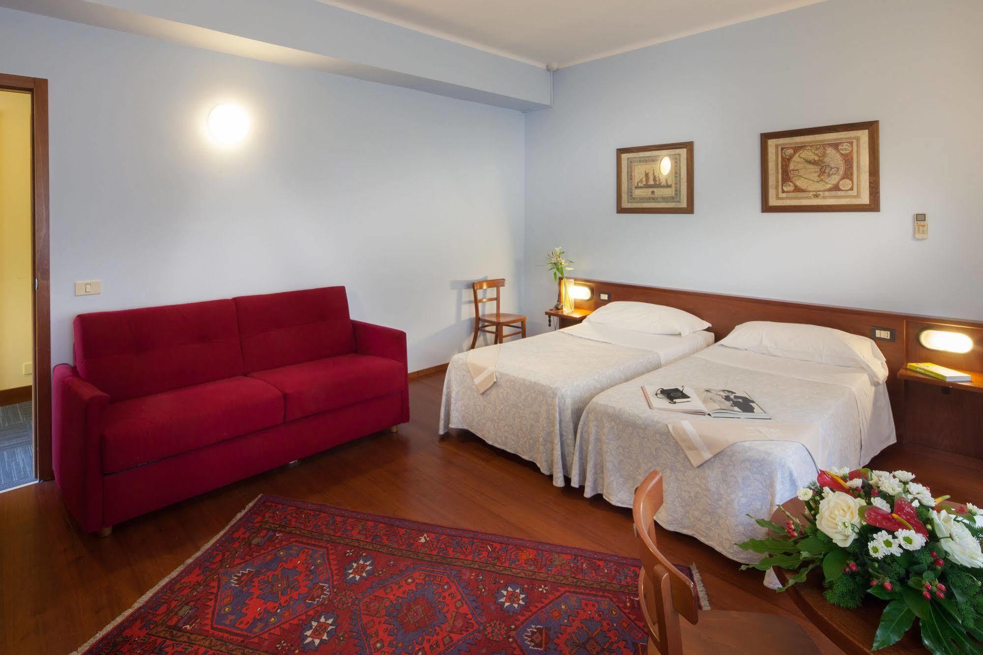 Hotel Mariani Iesi Exterior foto